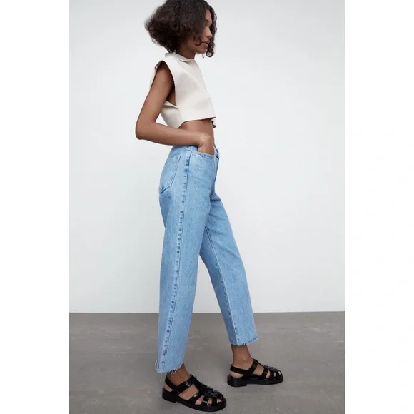 Zara HIGH RISE STRAIGHT JEANS - Picture 8 of 8